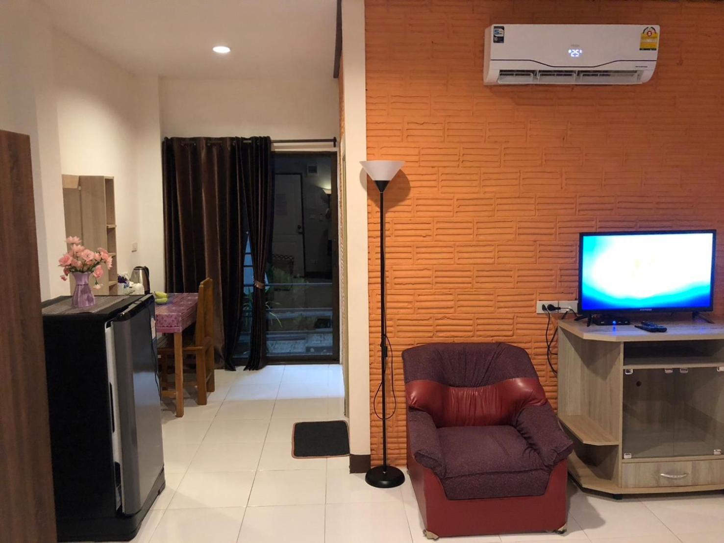 โรงแรมแสนดีเพลส เมาเท่นวิว จอมทอง Exterior foto