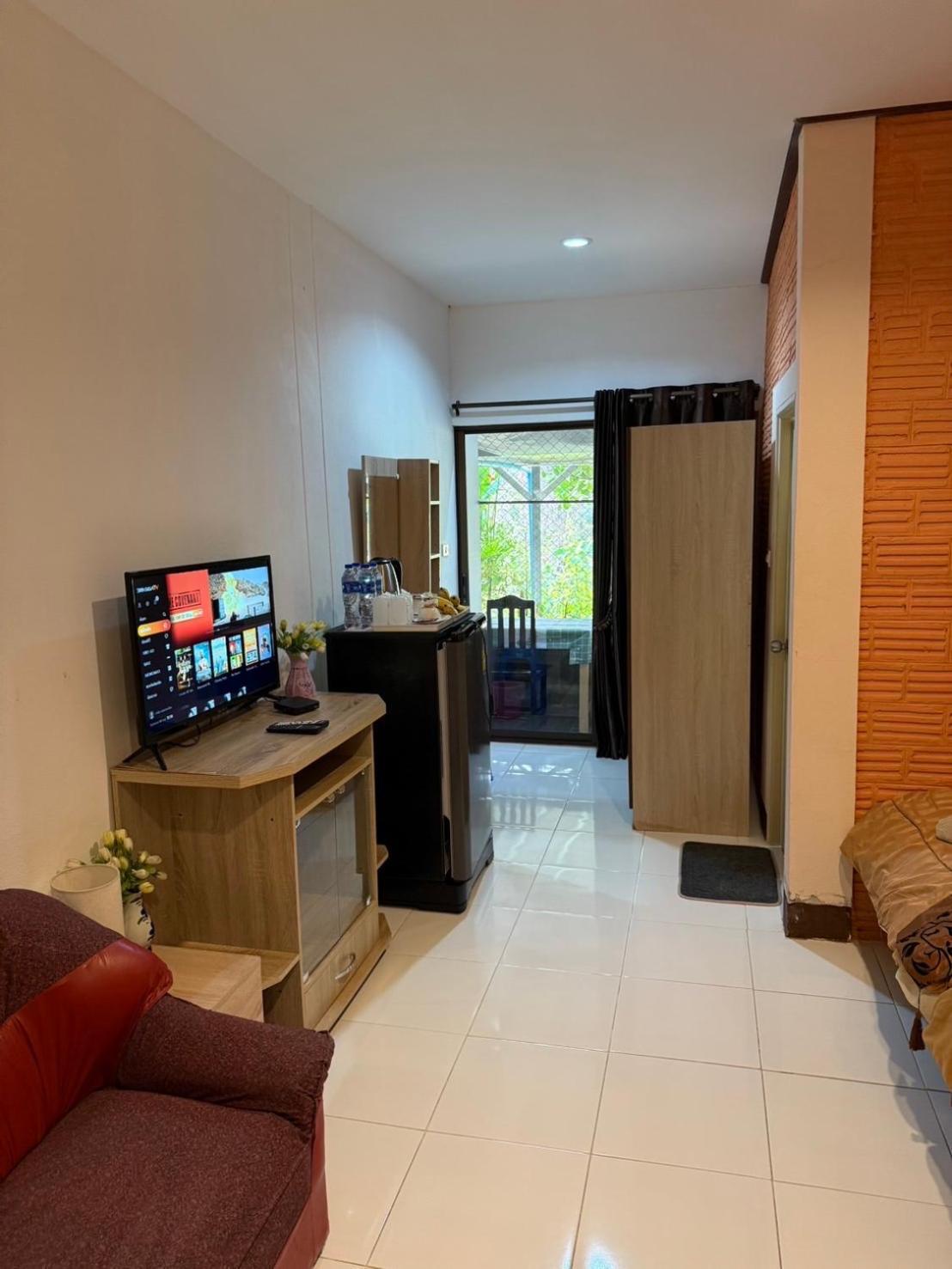 โรงแรมแสนดีเพลส เมาเท่นวิว จอมทอง Exterior foto